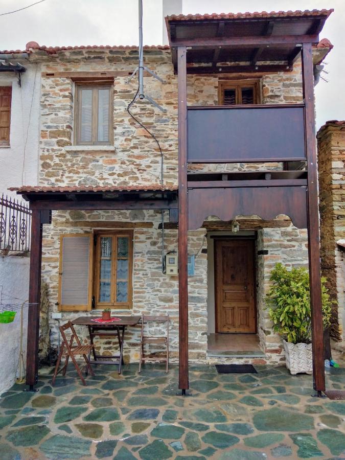 Ξενώνας Το Πέτρινο 2 Keramídhion Exterior foto